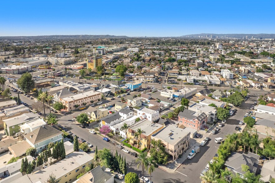 More Photos Of 1701 S Bonnie Brae St, Los Angeles Apartments For Sale