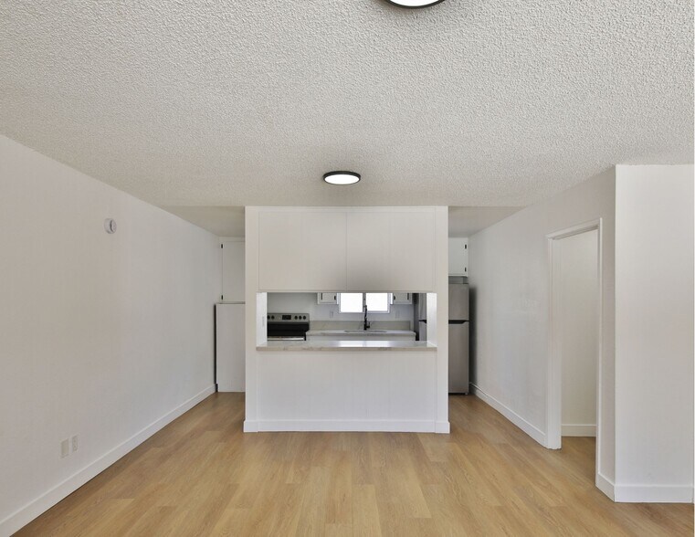 More Photos Of 26674 Ward St, Highland Apartments For Sale