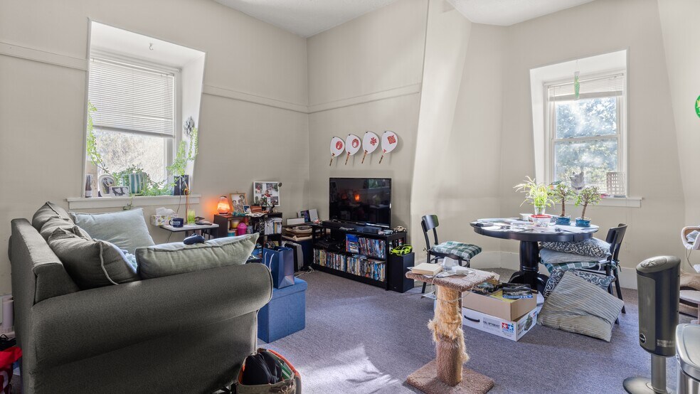 More Photos Of 465 Chapel St, Lee Apartments For Sale