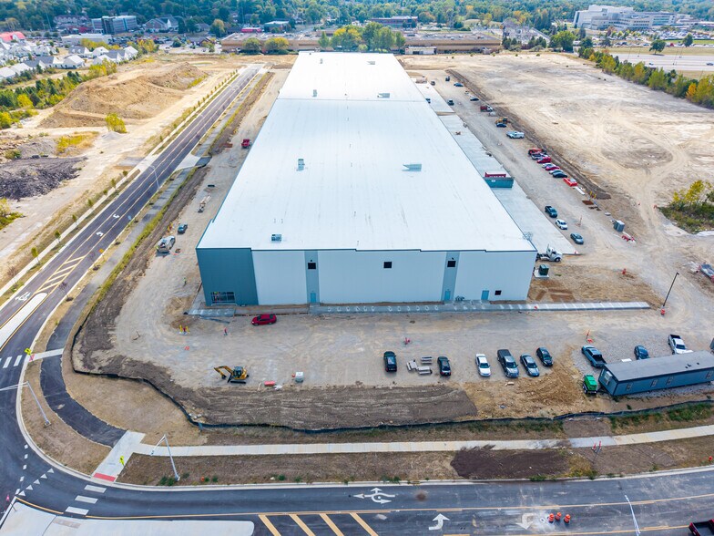 More Photos Of 109 Corrina Dr, Columbus Manufacturing For Lease