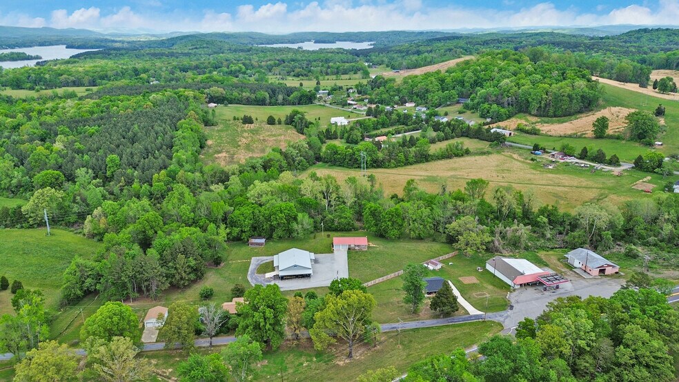 More Photos Of 148 Porter Ln, Spring City Specialty For Sale