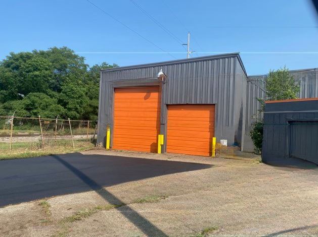 More Photos Of 2517 6th St, Muskegon Warehouse For Lease