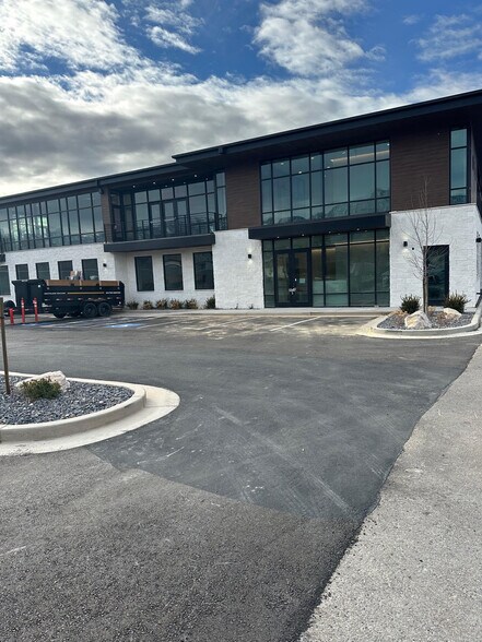 More Photos Of 4518 S 785 E, Murray Office For Sale