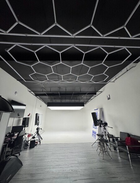 More Photos Of , North Hollywood Unknown For Sale