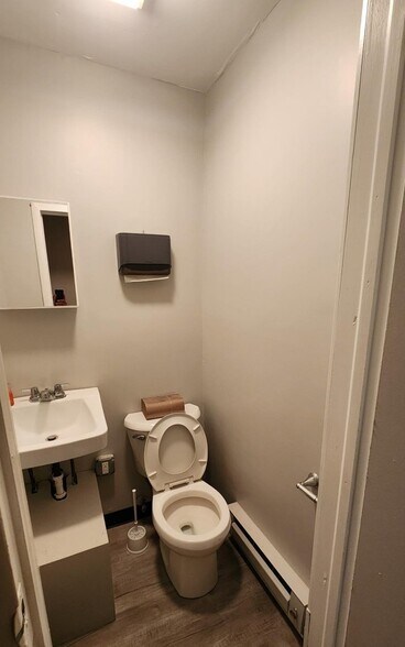 More Photos Of 253 Route 202, Somers Township Freestanding For Lease