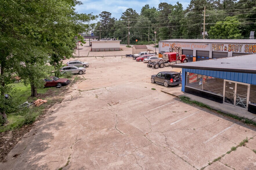 Primary Photo Of 316 Highway 190 E, Huntsville Auto Repair For Sale