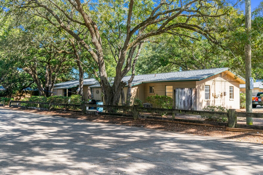 More Photos Of 206-210 Dates Ave, Fort Walton Beach Apartments For Sale