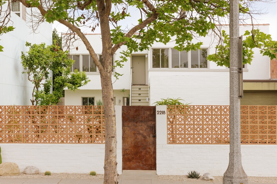 More Photos Of 2218 Pico Blvd, Santa Monica General Retail For Sale