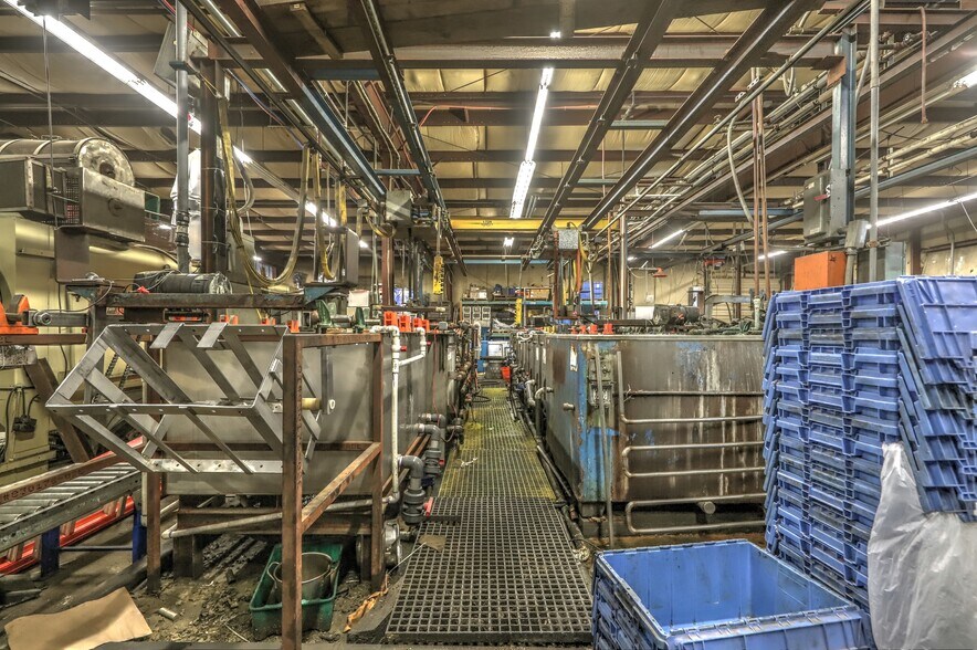 More Photos Of 15 Container Dr, Terryville Manufacturing For Sale