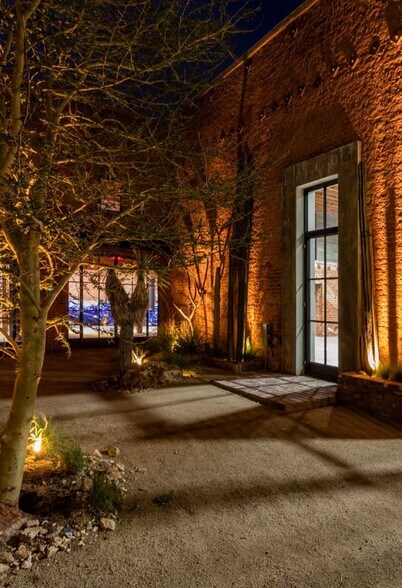 More Photos Of 5015-5025 N Figueroa St, Los Angeles Storefront Retail Office For Lease