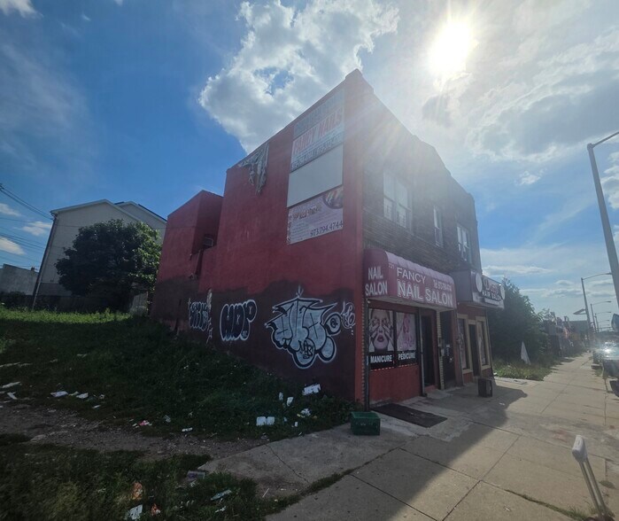 More Photos Of 721 Springfield Ave, Newark Storefront Retail Residential For Sale