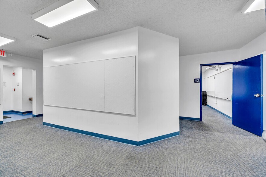More Photos Of , Fort Lauderdale Office For Sale