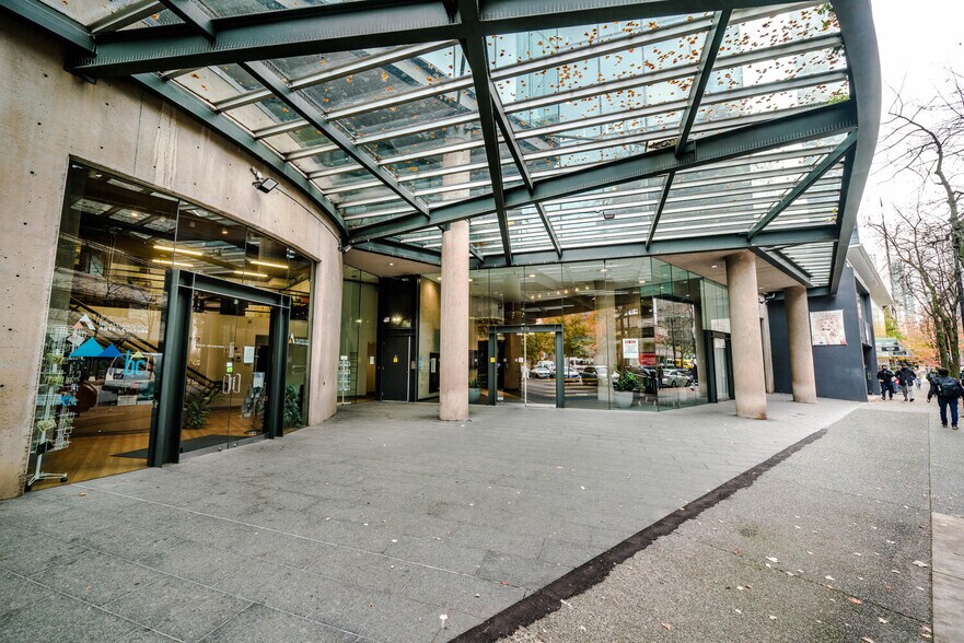 More Photos Of 938 Howe St, Vancouver Medical For Sale