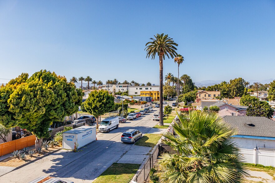 More Photos Of 2938 S Sycamore Ave, Los Angeles Apartments For Sale