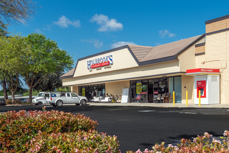 More Photos Of 146 W East Ave, Chico Unknown For Lease