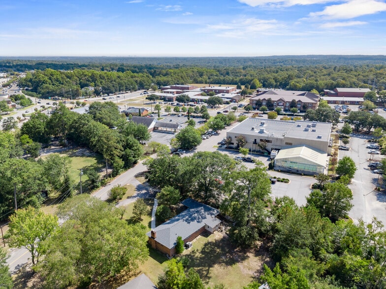 More Photos Of 104 Round Knob Rd, Lexington Office For Sale