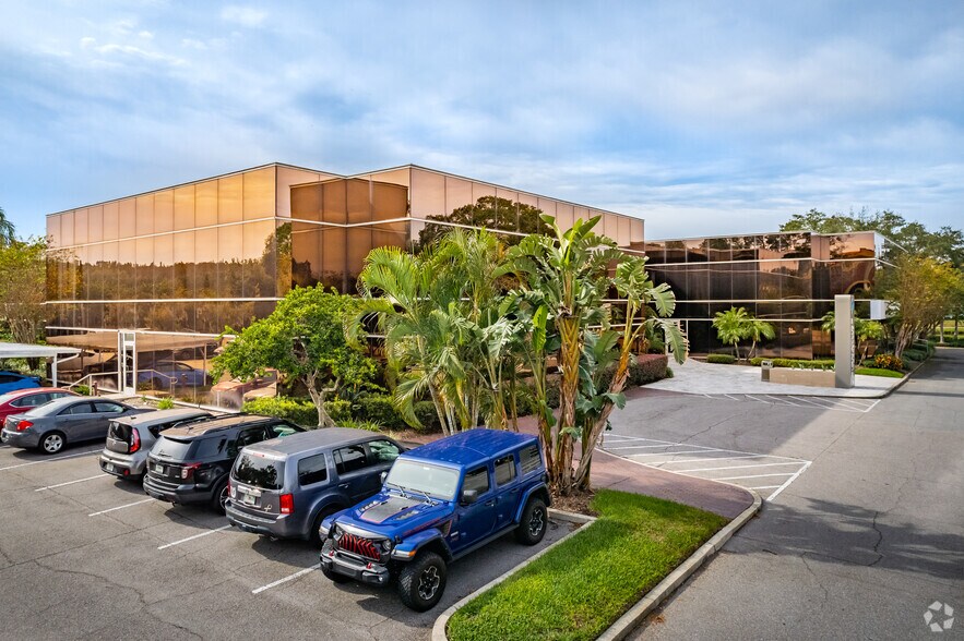 More Photos Of 3903 Northdale Blvd, Tampa Office For Lease