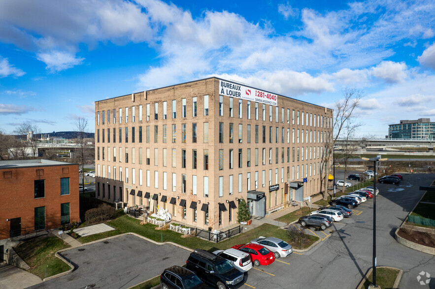 Primary Photo Of 4 Pl du Commerce, Montréal Office For Lease