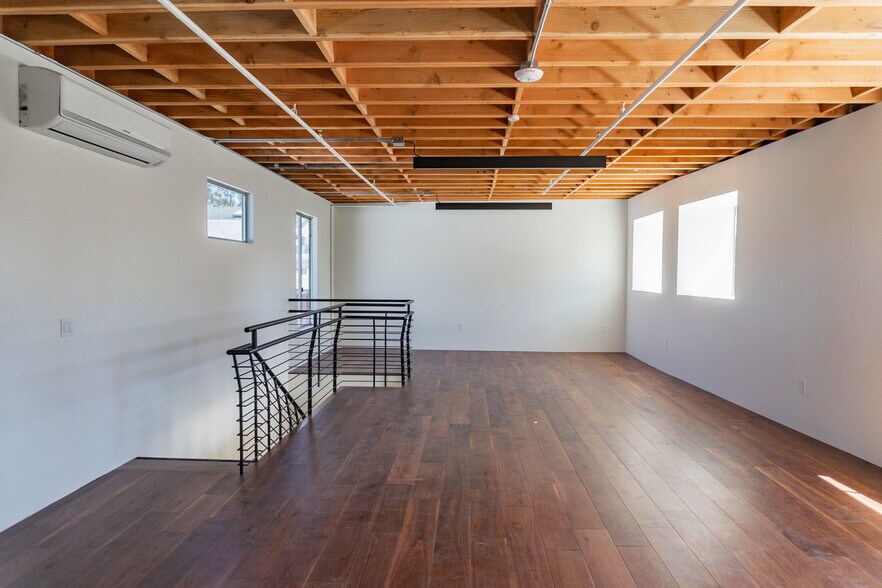 More Photos Of 1655 Euclid St, Santa Monica Loft Creative Space For Sale