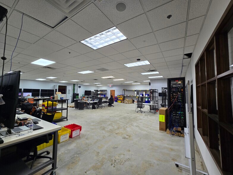More Photos Of 363 Market St, Kenilworth Warehouse For Lease