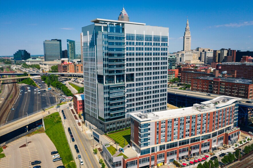 More Photos Of 950 Main Ave, Cleveland Office For Lease