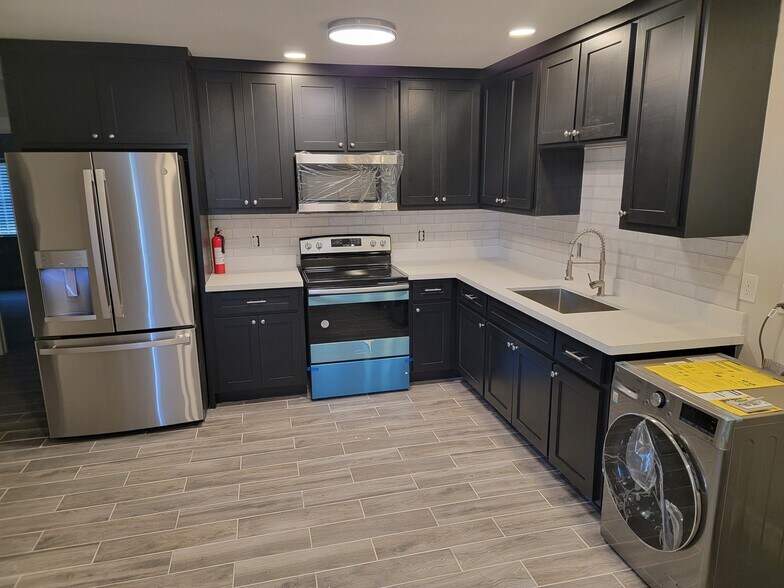 More Photos Of 8205 N La Homa Rd, Mission Apartments For Sale