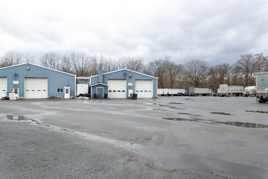 More Photos Of 56 US 46 Hwy, Columbia Distribution For Lease