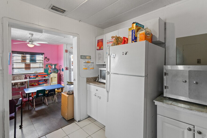 More Photos Of 1781 NW 152nd Ter, Opa-locka Daycare Center For Sale