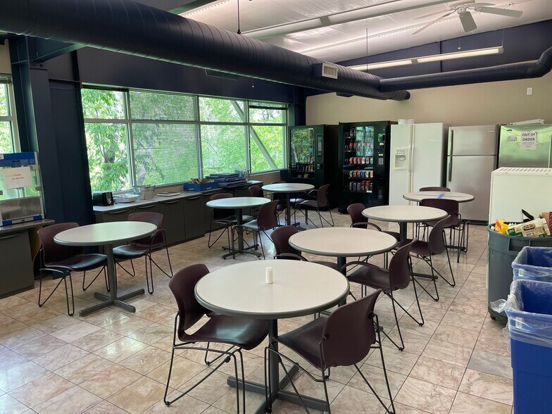 More Photos Of 200 Parkwood St, Lowell Office For Sale