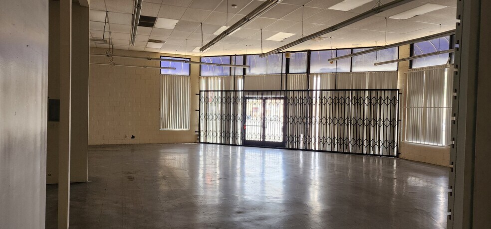 More Photos Of 3300 San Gabriel Blvd, Rosemead Freestanding For Lease