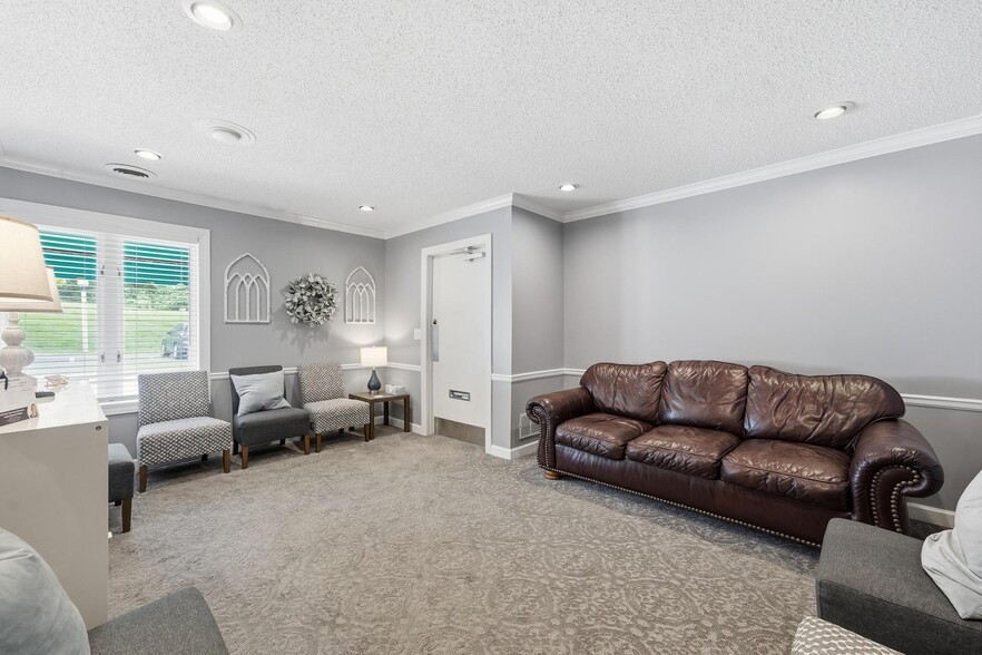 More Photos Of 12-16 Westwoods Dr, Liberty Office For Sale