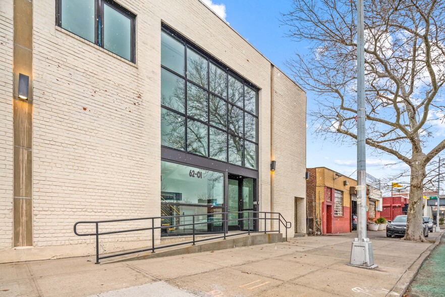 Primary Photo Of 33-53 62nd St, Woodside Warehouse For Lease