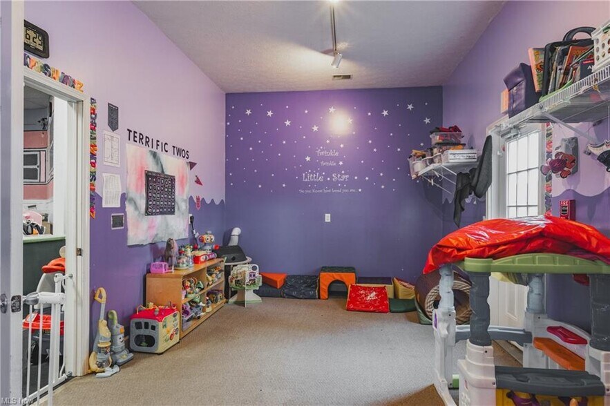 More Photos Of 1800 Grand Central Ave, Vienna Office For Sale