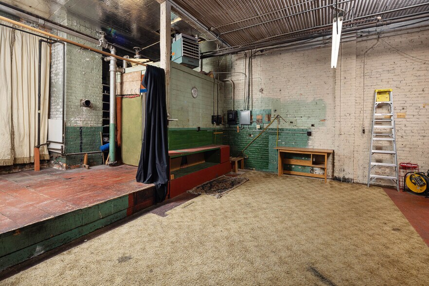 More Photos Of 819 S Higgins Ave, Missoula Freestanding For Sale