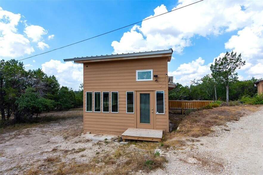 More Photos Of 30303 Ranch Road 12, Dripping Springs Office For Lease