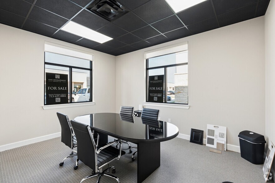 More Photos Of 26717 Westheimer Pky, Katy Medical For Sale