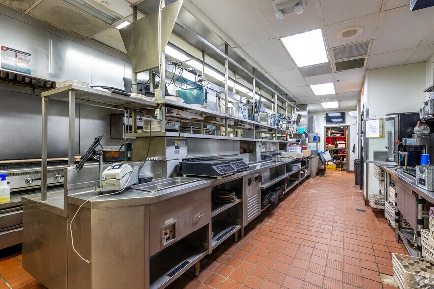 More Photos Of 1700 Village West Pky, Kansas City Restaurant For Lease