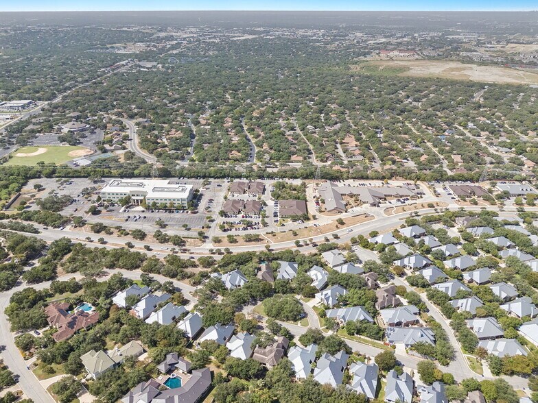 More Photos Of 4358 Lockhill Selma Rd, Shavano Park Medical For Lease