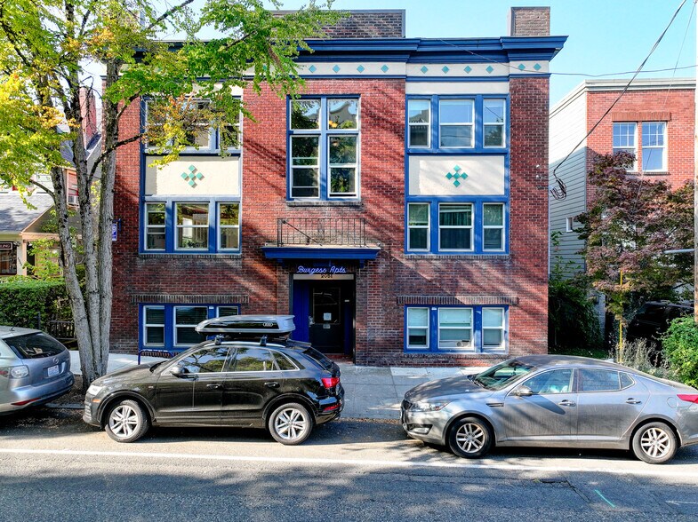 More Photos Of 2051 NW Lovejoy St, Portland Apartments For Sale