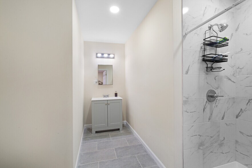 More Photos Of 198-200 E Main St, Bound Brook Freestanding For Sale