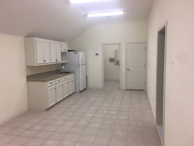 More Photos Of 20911 Kingsland Blvd, Katy Medical For Lease