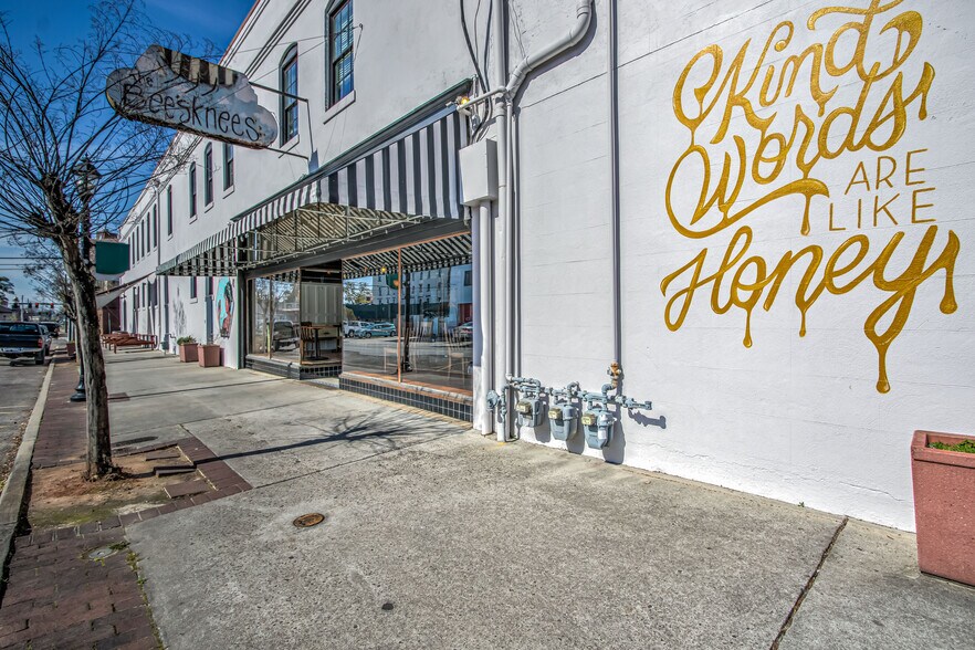 More Photos Of 215 10th St, Augusta Storefront Retail Residential For Sale