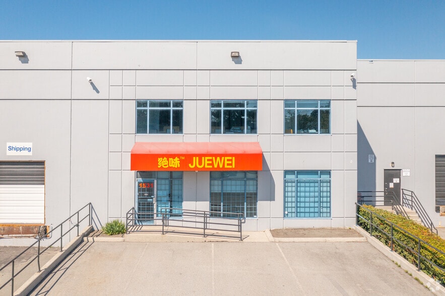 More Photos Of 1519-1531 Derwent Way, Delta Warehouse For Lease