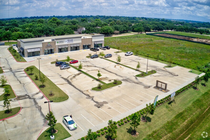 More Photos Of 8035 Highway 6, Missouri City Storefront Retail Office For Lease