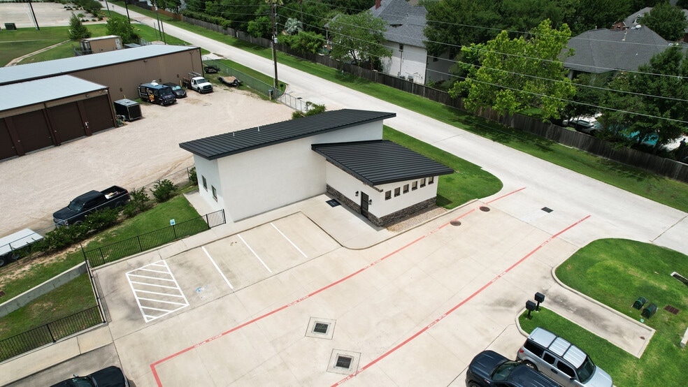 Primary Photo Of 17523 Chaseloch St, Spring Medical For Lease