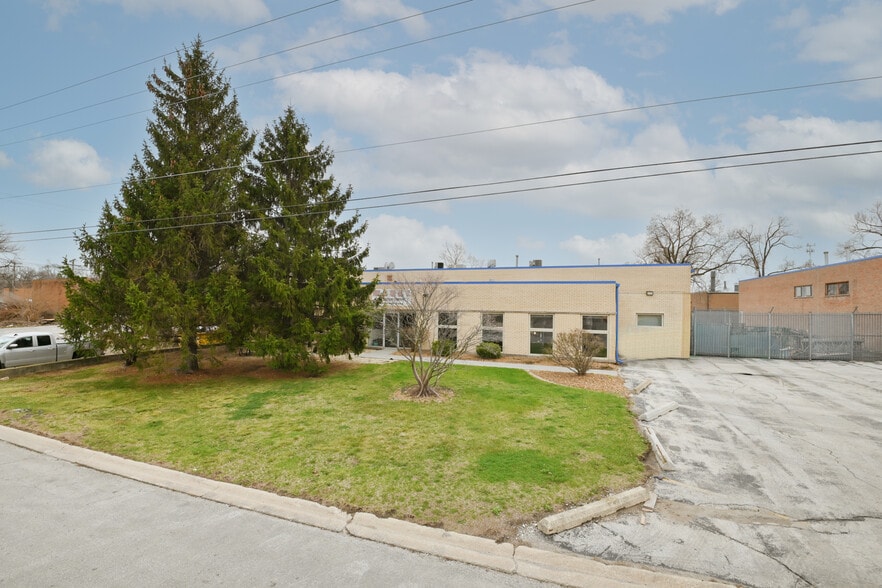 More Photos Of 1021 Maryland Ave, Dolton Manufacturing For Sale