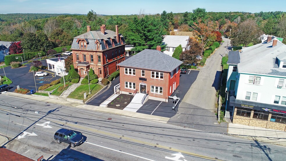 More Photos Of 1078 Main St, Leicester Coworking Space