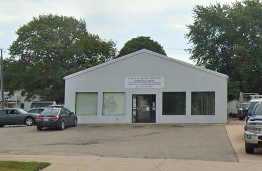 Primary Photo Of 1519 Main St, Rochester Office For Sale