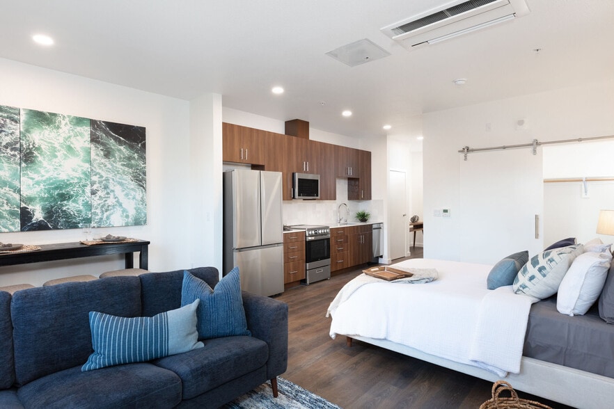 More Photos Of 126 N Rollins Rd, Millbrae Apartments For Lease