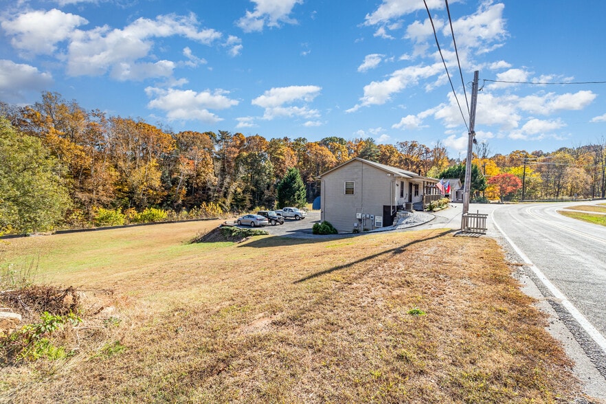 More Photos Of 2415A-2415B-2441 S Center St, Hickory Assisted Living For Sale